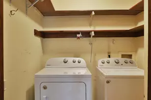 1033 Firth Ave, Columbus, OH 43085 - Photo 15