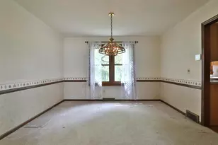 1033 Firth Ave, Columbus, OH 43085 - Photo 9