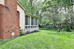 1033 Firth Ave, Columbus, OH 43085 - Photo 35
