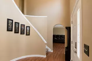 306 Schall Pl, Commercial Point, OH 43116 - Photo 9