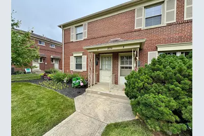 1870 Northwest Boulevard #8B, Columbus, OH 43212 - Photo 3