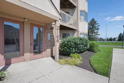 2196 Hedgerow Road #2196G, Columbus, OH 43220 - Photo 3
