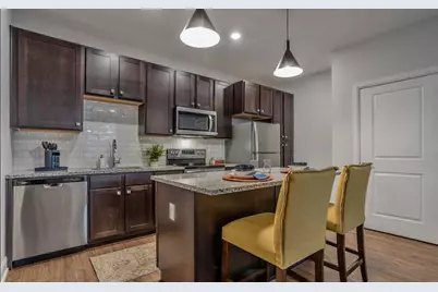 1020 Lusso Avenue #200, Columbus, OH 43201 - Photo 15