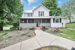 11479 Armentrout Rd, Fredericktown, OH 43019 - Photo 3