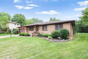 1767 Larkwood Pl, Columbus, OH 43229 - Photo 5