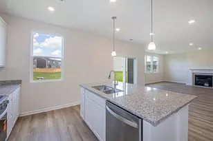 272 Dowler Dr, South Bloomfield, OH 43103 - Photo 5