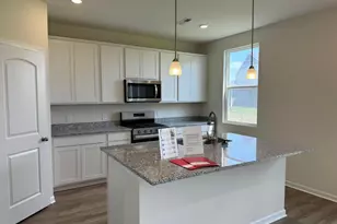 272 Dowler Dr, South Bloomfield, OH 43103 - Photo 3