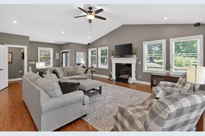 3951 Clotts Road, Columbus, OH 43230 - Photo 5