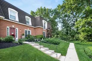 2840 Chateau Cir S, Columbus, OH 43221 - Photo 3