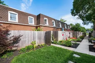 2840 Chateau Cir S, Columbus, OH 43221 - Photo 41