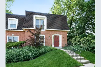 2840 Chateau Circle S #28, Columbus, OH 43221 - Photo 1