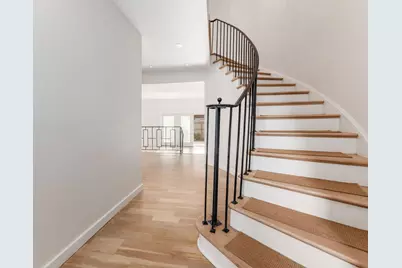 2840 Chateau Circle S #28, Columbus, OH 43221 - Photo 5