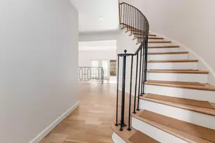 2840 Chateau Cir S, Columbus, OH 43221 - Photo 5
