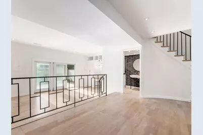 2840 Chateau Circle S #28, Columbus, OH 43221 - Photo 7