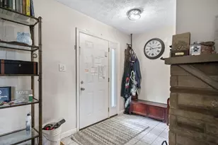 8436 Martinsburg Rd, Mount Vernon, OH 43050 - Photo 9