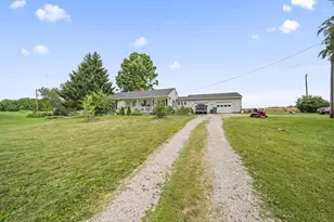 8436 Martinsburg Rd, Mount Vernon, OH 43050 - Photo 5