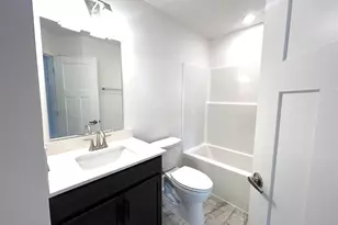 5978 Abernathy Ln, Columbus, OH 43232 - Photo 9