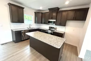 5978 Abernathy Ln, Columbus, OH 43232 - Photo 5