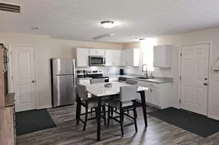 30 Waterman Ave, Commercial Point, OH 43116 - Photo 5