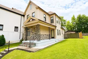 2219 W Broad St, Columbus, OH 43223 - Photo 1
