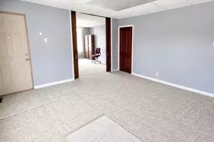 2219 W Broad St, Columbus, OH 43223 - Photo 3
