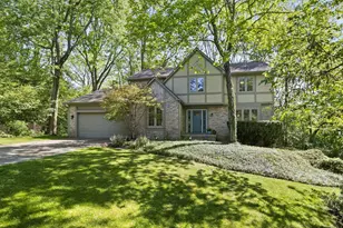 774 Loch Lomond Ln, Columbus, OH 43085 - Photo 1