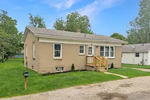 206 E Poplar St, Saint Paris, OH 43072 - Photo 3