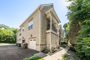 2401 Keep Place, Columbus, OH 43204 - Photo 31