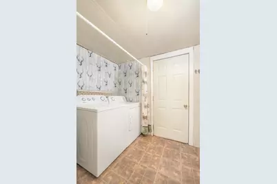 210 W Shields Street, Newark, OH 43055 - Photo 13