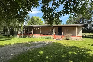 215 W Mound St, Sabina, OH 45169 - Photo 1