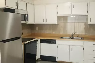 3812 Charbonnett Ct, Columbus, OH 43232 - Photo 3