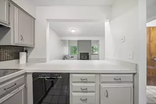 400 Fenway Rd, Columbus, OH 43214 - Photo 11