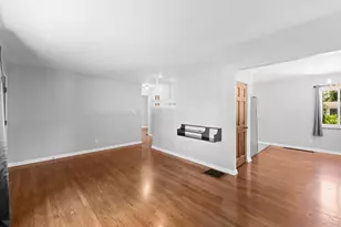 2454 Cranford Rd, Columbus, OH 43221 - Photo 9