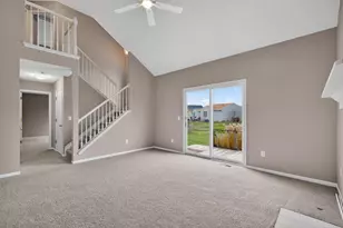1175 Onaway Ct, Columbus, OH 43228 - Photo 9