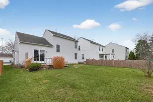 1175 Onaway Ct, Columbus, OH 43228 - Photo 3