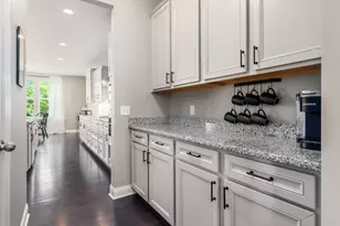6409 Brookview Manor Dr, Galena, OH 43021 - Photo 11