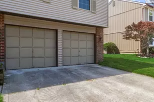 3671 Dinsmore Castle Dr, Columbus, OH 43221 - Photo 43