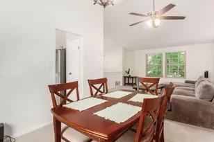 3671 Dinsmore Castle Dr, Columbus, OH 43221 - Photo 13