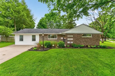 348 Iroquois Park Place, Columbus, OH 43230 - Photo 1
