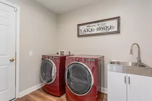 392 N Northridge Heights Dr, Howard, OH 43028 - Photo 25