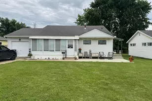 1107 Leesburg Ave, Washington Court House, OH 43160 - Photo 3