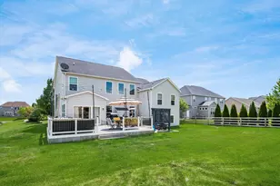 1870 Southchase Ct, Grove City, OH 43123 - Photo 11