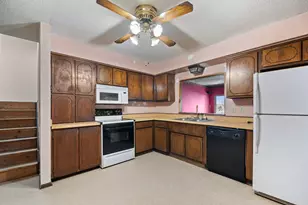 5728 Allenby Ct, Galloway, OH 43119 - Photo 9