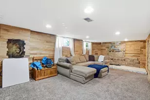 2093 Tupsfield Rd, Columbus, OH 43229 - Photo 23