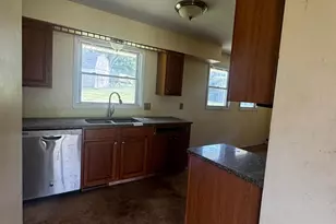 2136 E Home Rd, Springfield, OH 45503 - Photo 5