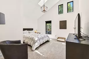 518 E Beck St, Columbus, OH 43206 - Photo 35