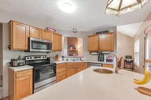 3150 Berkley Pointe Dr, Columbus, OH 43230 - Photo 7