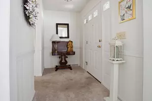 426 Coventry Cir, Zanesville, OH 43701 - Photo 5