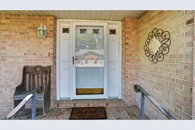 426 Coventry Circle, Zanesville, OH 43701 - Photo 3