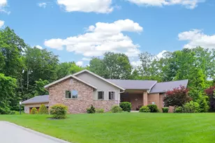 660 King Beach Dr, Howard, OH 43028 - Photo 1